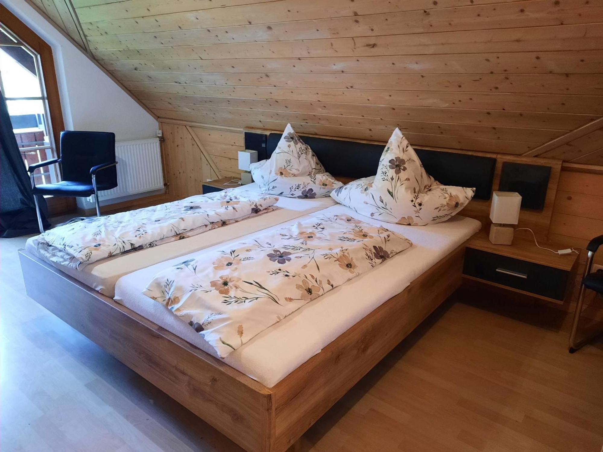 Ferienwohnung Schwarzwaldfeder トートナウ エクステリア 写真